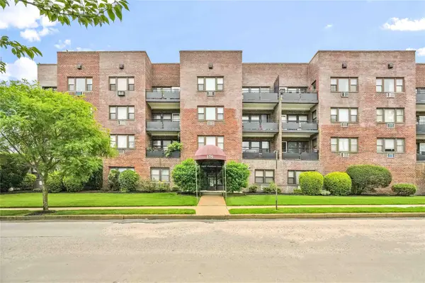 175 Archer Street #3A, Freeport, NY 11520