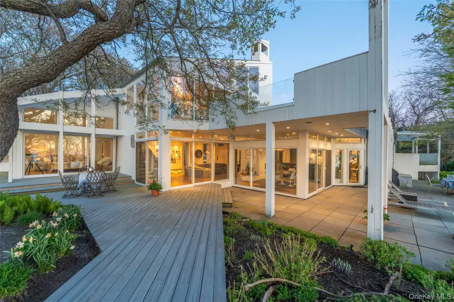 4105 Soundview Avenue, Mattituck, NY 11952 - Image #3