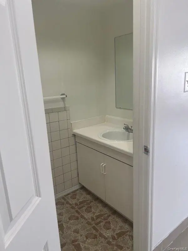 596 Beech ter. Beech Terrace, Bronx, NY 10454 - Image #2