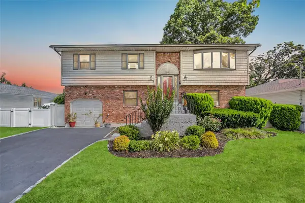 5 Tomes Avenue, Farmingdale, NY 11735