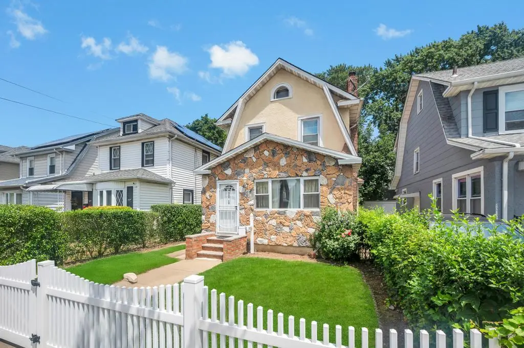 11119 212th Street, Queens Village, NY 11429 - Image #1