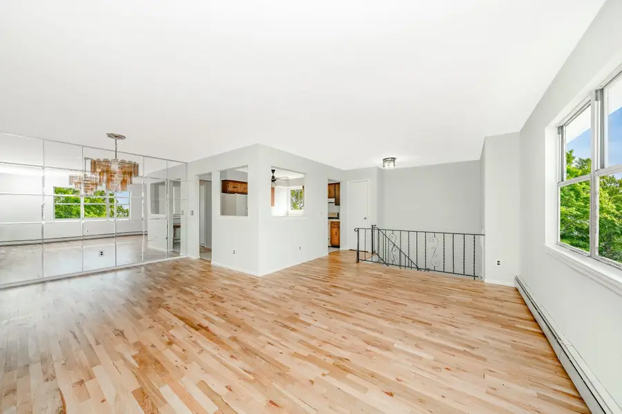 227 N Walnut Street, Massapequa, NY 11758 - Image #2