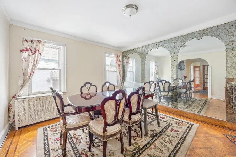 10446 199th Street, Saint Albans, NY 11412 - Image #3