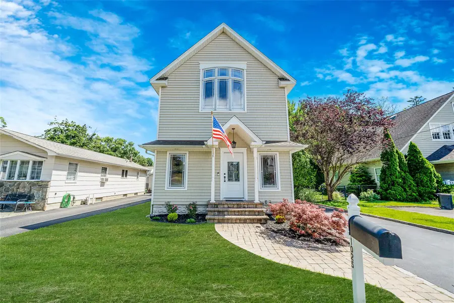 1025 Harrison Drive, Centerport, NY 11721 - Image #2