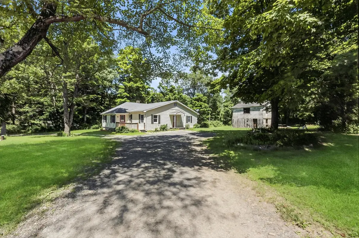 11 Tribune Lane, Red Hook, NY 12571 - Image #1