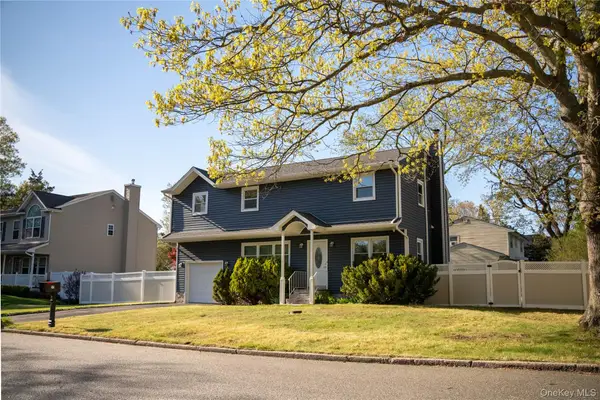 37 Amsterdam Street, Huntington, NY 11743