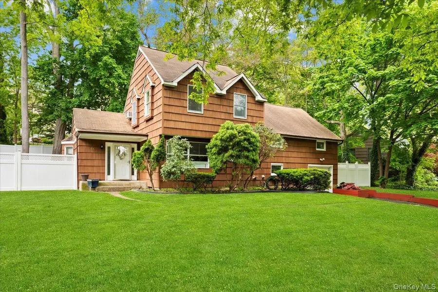 18 Nursery Road, Melville, NY 11747 - Image #2