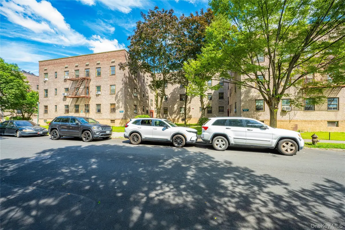 14415 78 Road #2D, Flushing, NY 11367 - Image #1