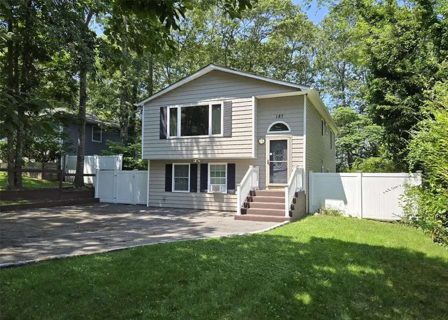 187 Carleton Drive E, Shirley, NY 11967 - Image #2
