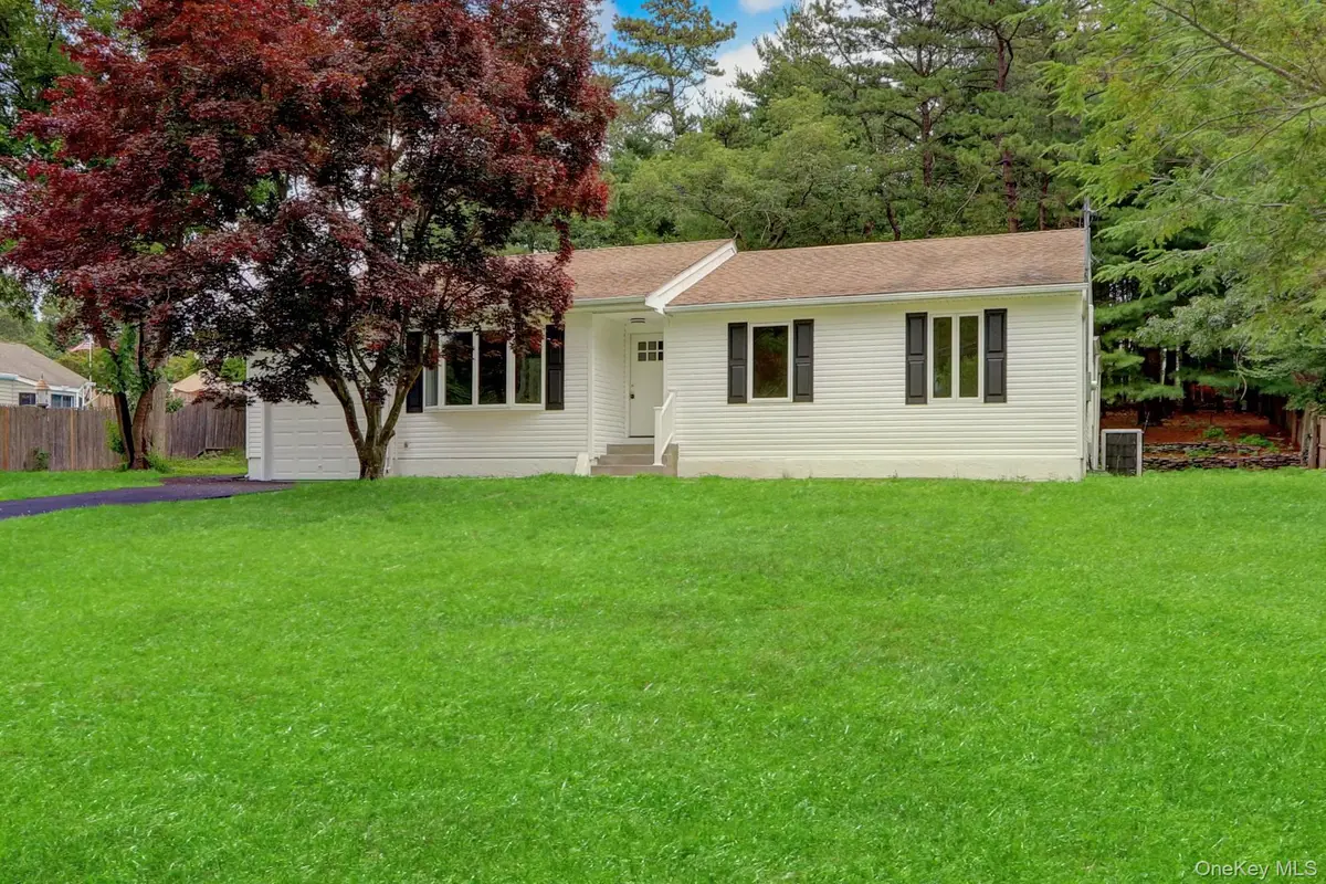 181 Wading River Hollow Road, Ridge, NY 11961 - Image #1
