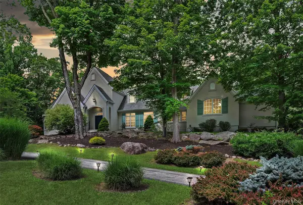 10 Greenwich Avenue, Central Valley, NY 10917