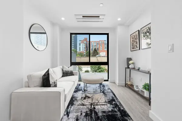 46-40 Vernon Boulevard #2B, Long Island City, NY 11101