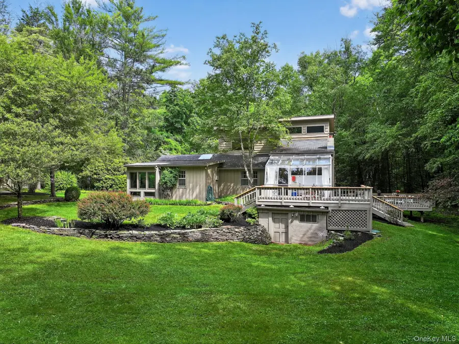 27 Old Wagon Road, Woodstock, NY 12498 - Image #2