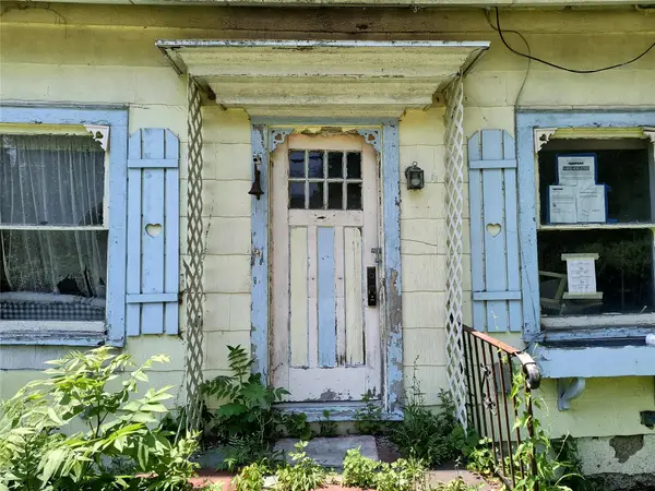 69 North Road, Highland, NY 12528