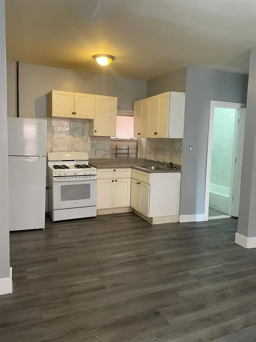 1038 E 224 Street, Bronx, NY 10466 - Image #3