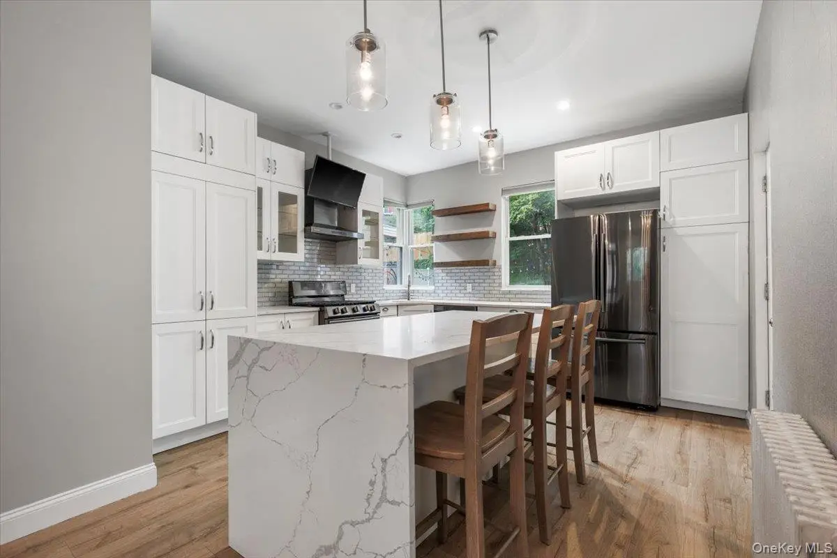 525 E 235th Street, Bronx, NY 10470 - Image #1