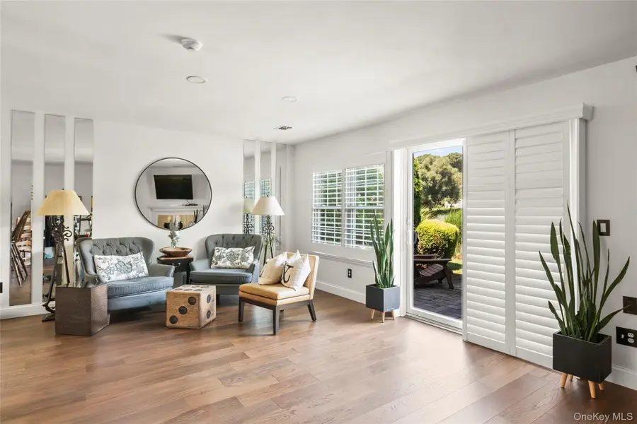 95 Erin Lane, Setauket, NY 11733 - Image #2