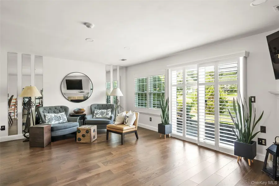 95 Erin Lane, Setauket, NY 11733 - Image #3