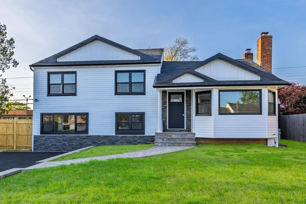 38 Bradford Lane, Bethpage, NY 11714 - Image #1