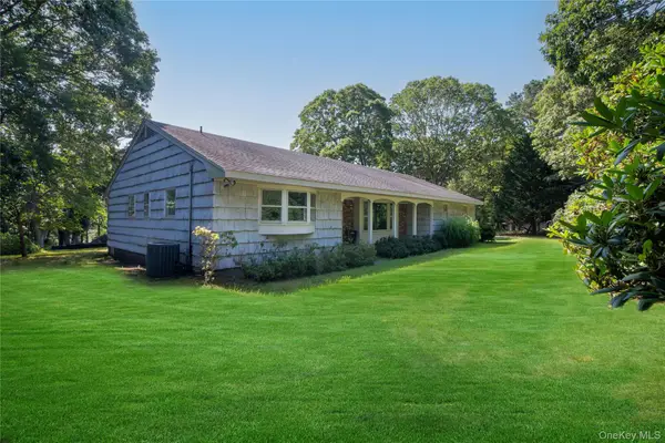 77 Montauk Highway, Westhampton, NY 11977