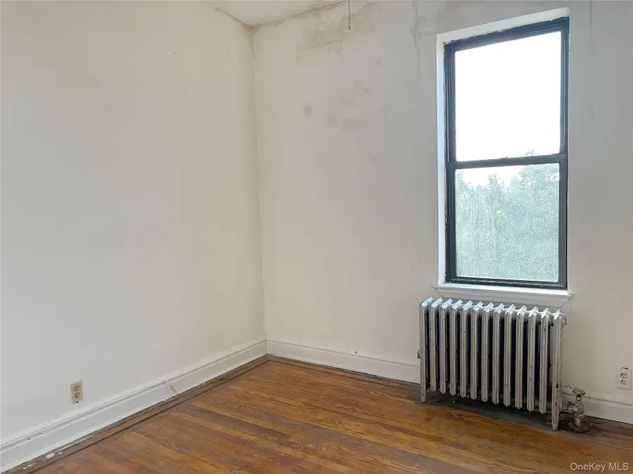 24-65 38 Street #D10, Astoria, NY 11103 - Image #2
