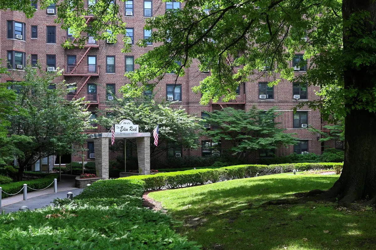 84-01 Main St #410, Briarwood, NY 11435 - Image #1