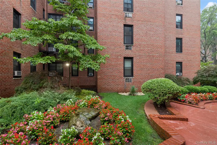 139-15 83 Avenue #629, Briarwood, NY 11435 - Image #3