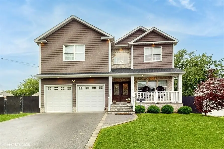 60 E Minerva Road, Lindenhurst, NY 11757 - #1