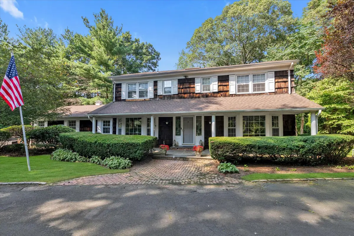 8 Rolling Drive, Brookville, NY 11545 - Image #1