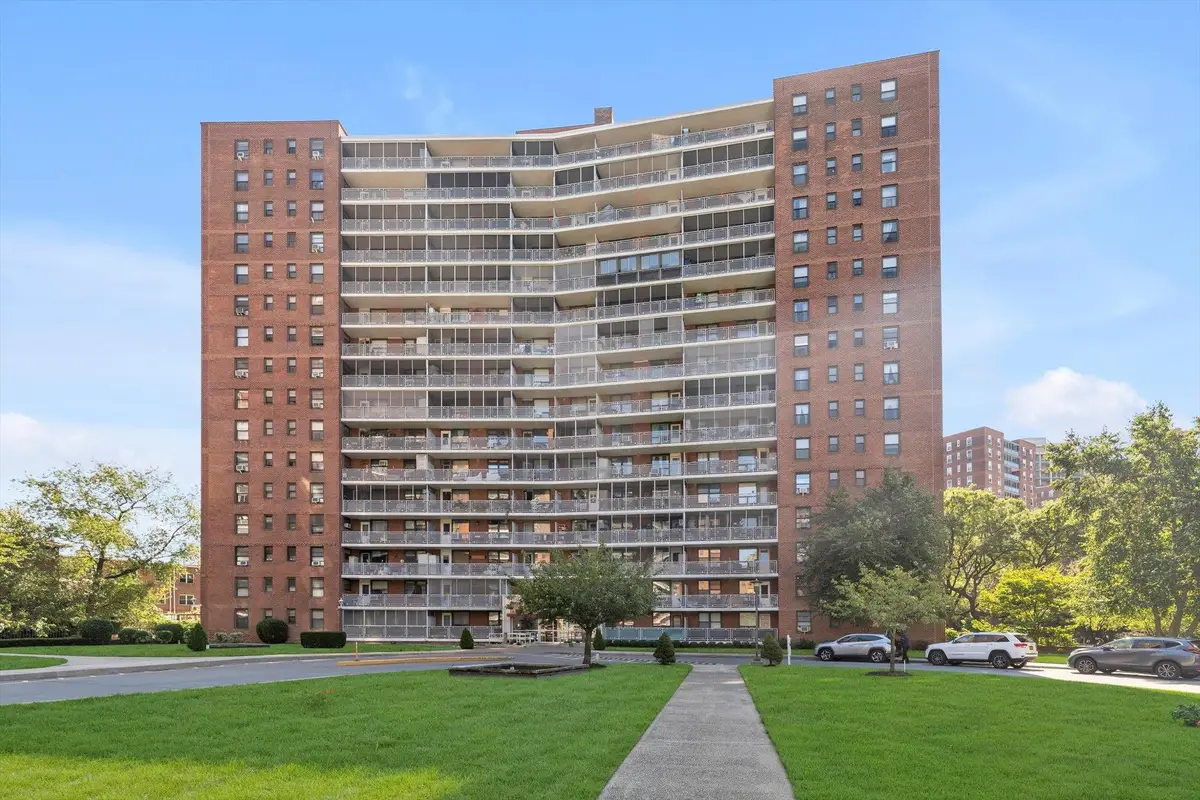 61-45 98 Street #11G, Rego Park, NY 11374 - Image #1