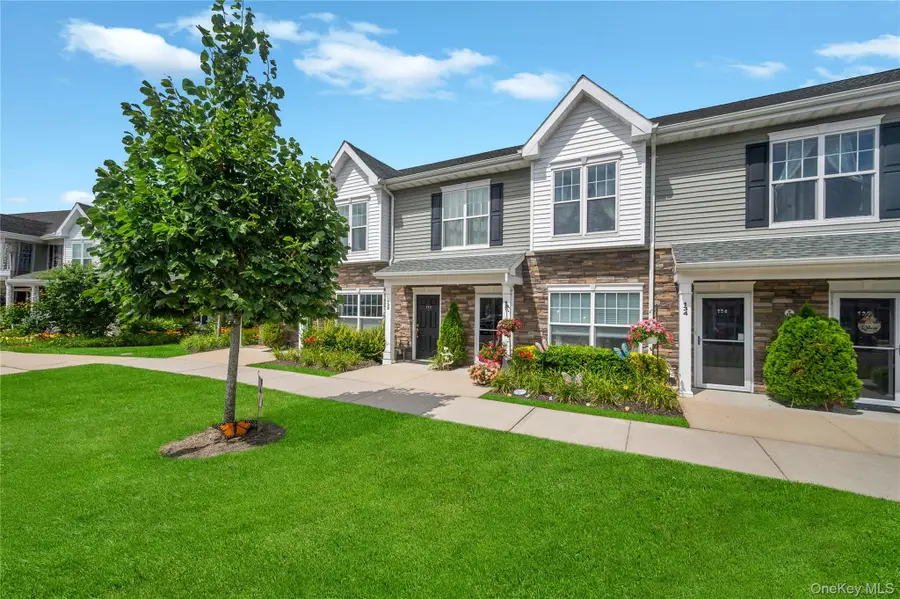 132 Weatherby Lane #132, Central Islip, NY 11722 - Image #2