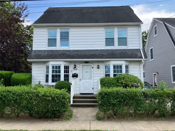 50 Fordham Street, Williston Park, NY 11596