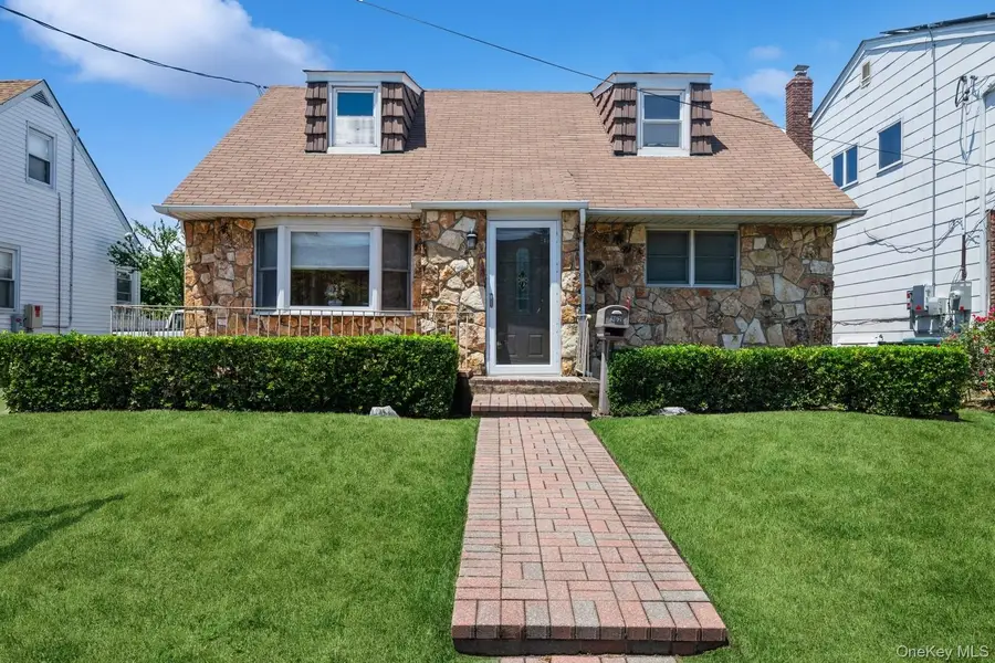 862 Peninsula Boulevard, Woodmere, NY 11598 - Image #2