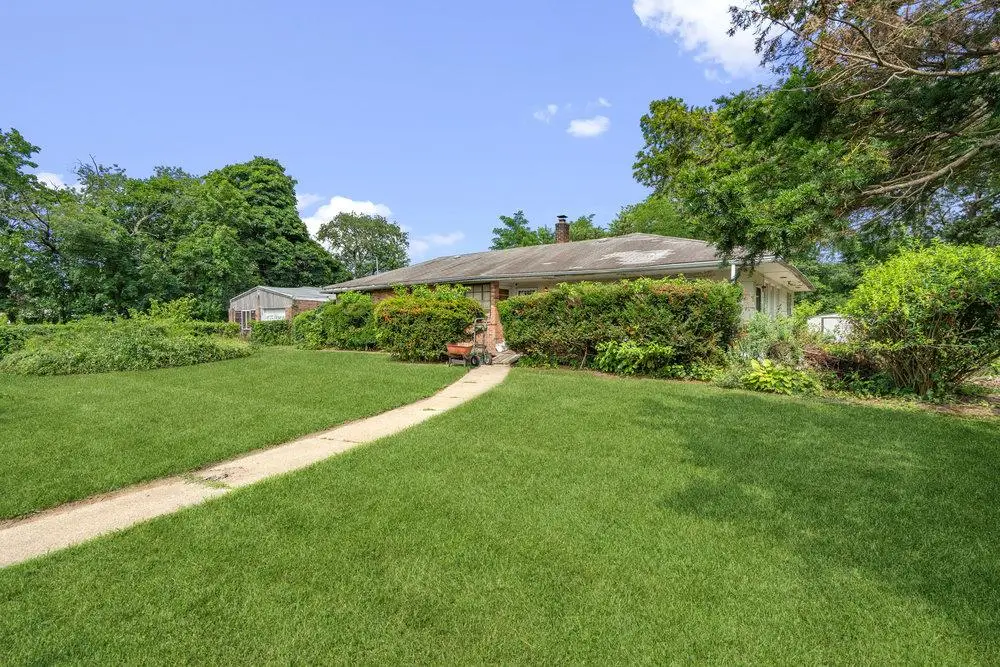 180 Baiting Place Road, Farmingdale, NY 11735 - Image #1