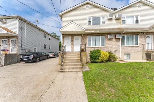 1051 Bay 32nd Street, Bayswater, NY 11691