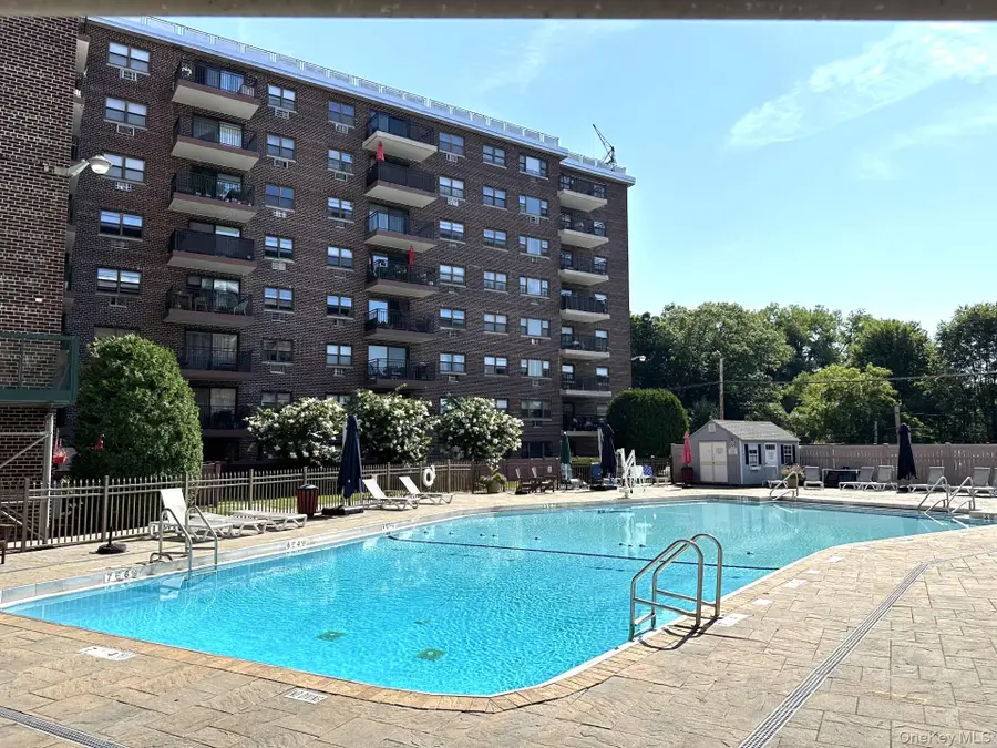 100 Diplomat Drive #3J, Mount Kisco, NY 10549 - Image #2