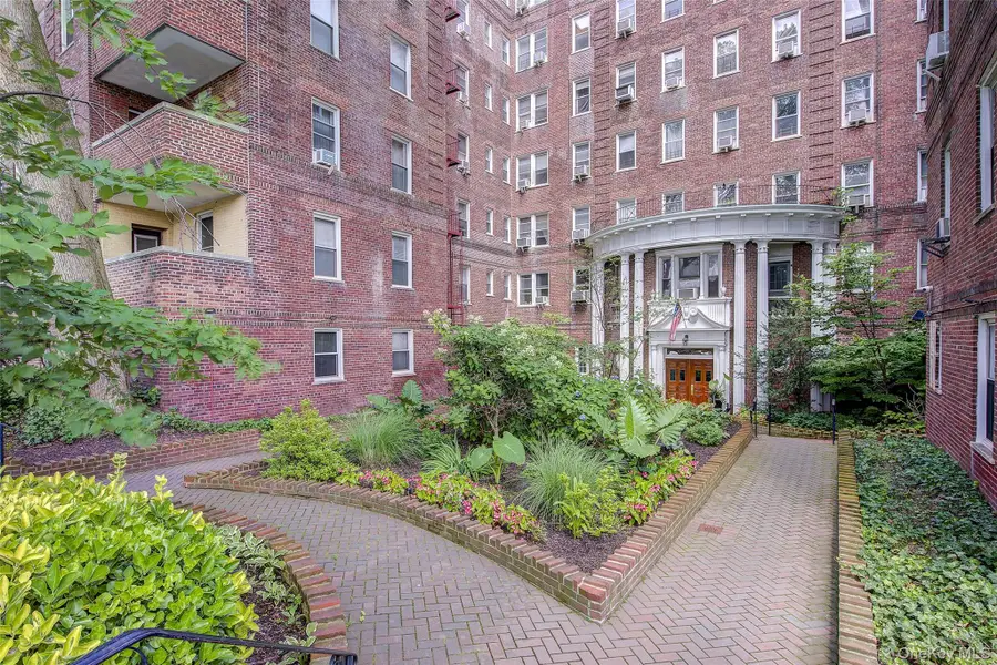 118-11 84th Avenue #415, Kew Gardens, NY 11415 - Image #2