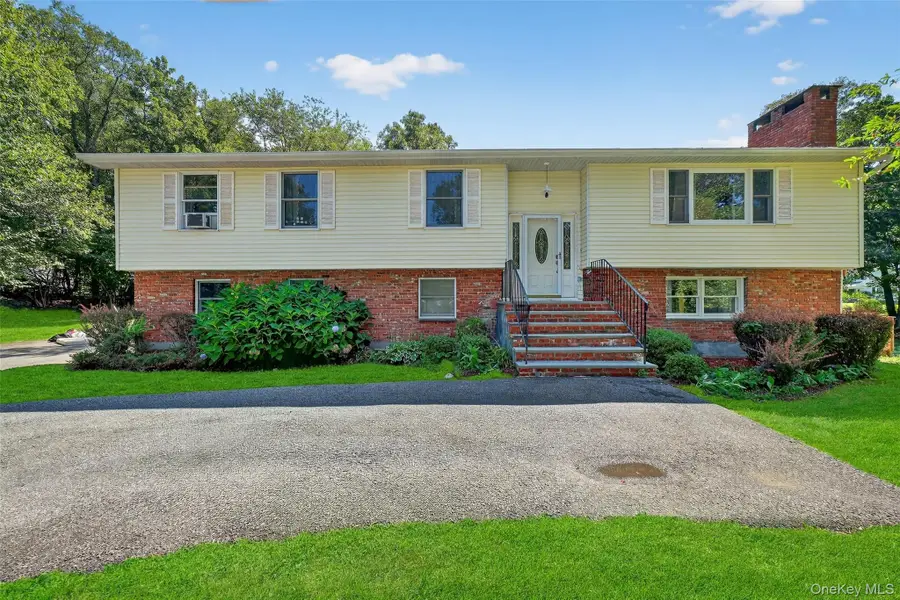 7 Kentwood Drive, Carmel, NY 10512 - Image #2