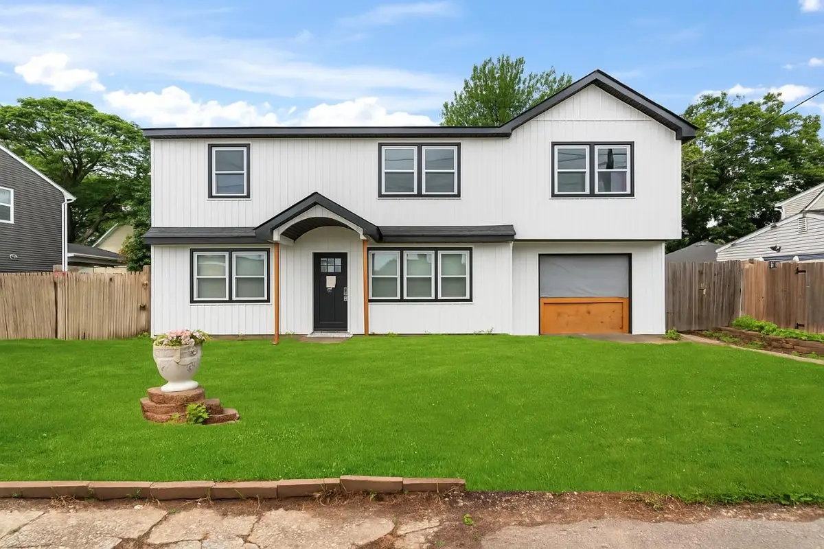 130 E Carmans Road, Farmingdale, NY 11735 - Image #1