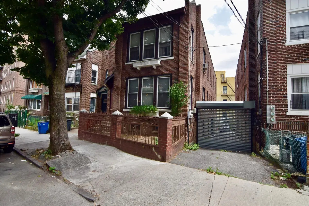 1860 Harrison Avenue, Bronx, NY 10453 - Image #1