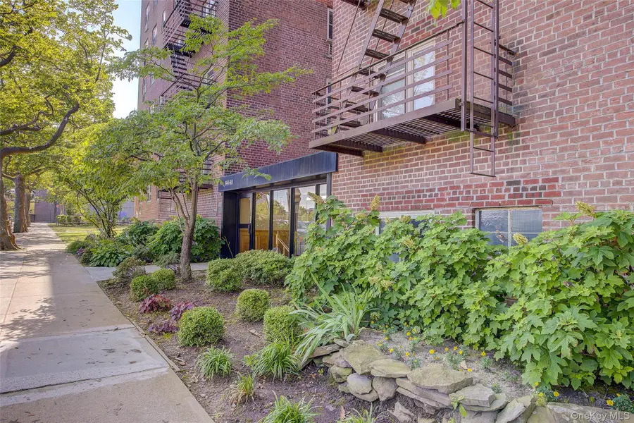 144-60 Gravett Road #4J, Flushing, NY 11367 - Image #2