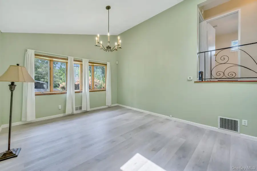 10 Laurie Road, Brentwood, NY 11717 - Image #3