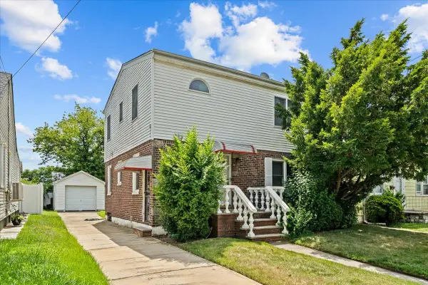 11919 236th Street, Cambria Heights, NY 11411