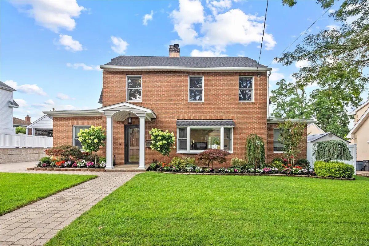 45-26 Zion Street, Little Neck, NY 11362 - Image #1