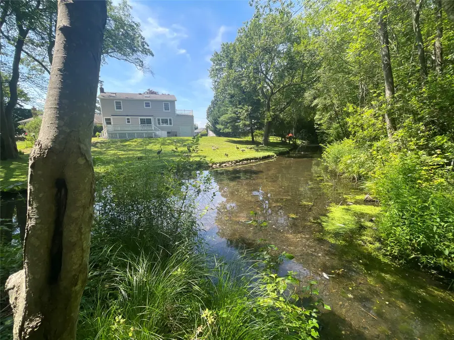 8 Trezza Court, Bellmore, NY 11710 - Image #2