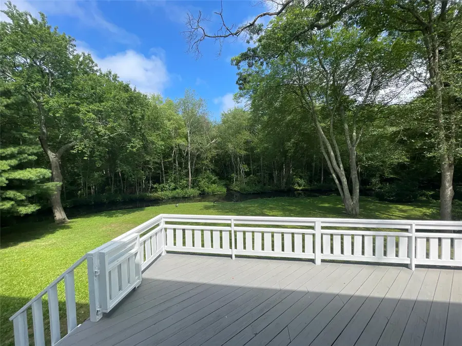 8 Trezza Court, Bellmore, NY 11710 - Image #3