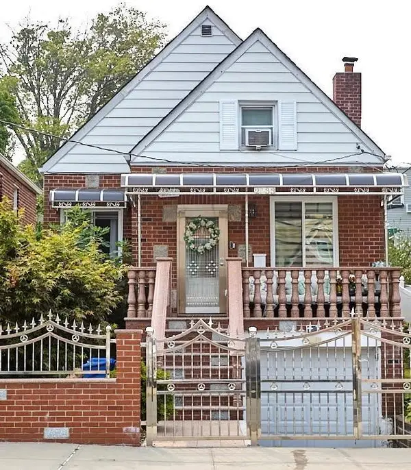 2533 Young Avenue, Bronx, NY 10469