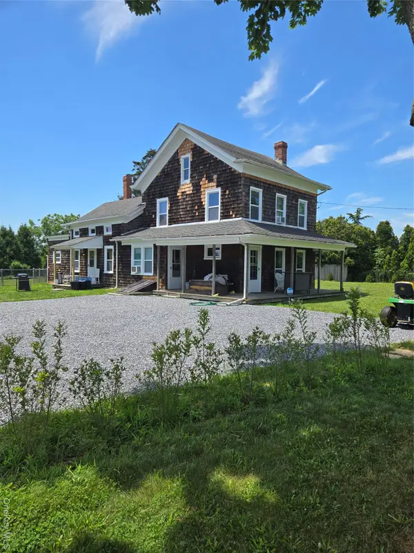 3953 Sound Avenue, Riverhead, NY 11901