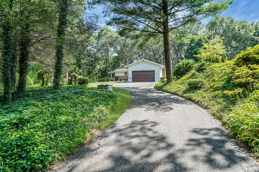 203 Deer Park Road, Dix Hills, NY 11746 - Image #3