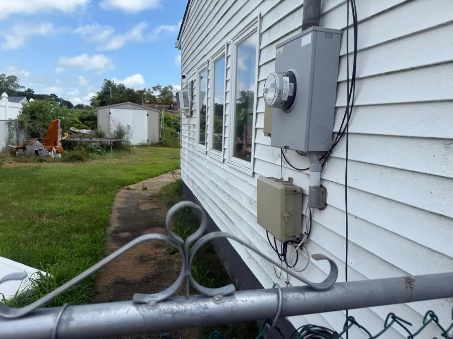 205 Hilltop Drive, Brentwood, NY 11717 - Image #3